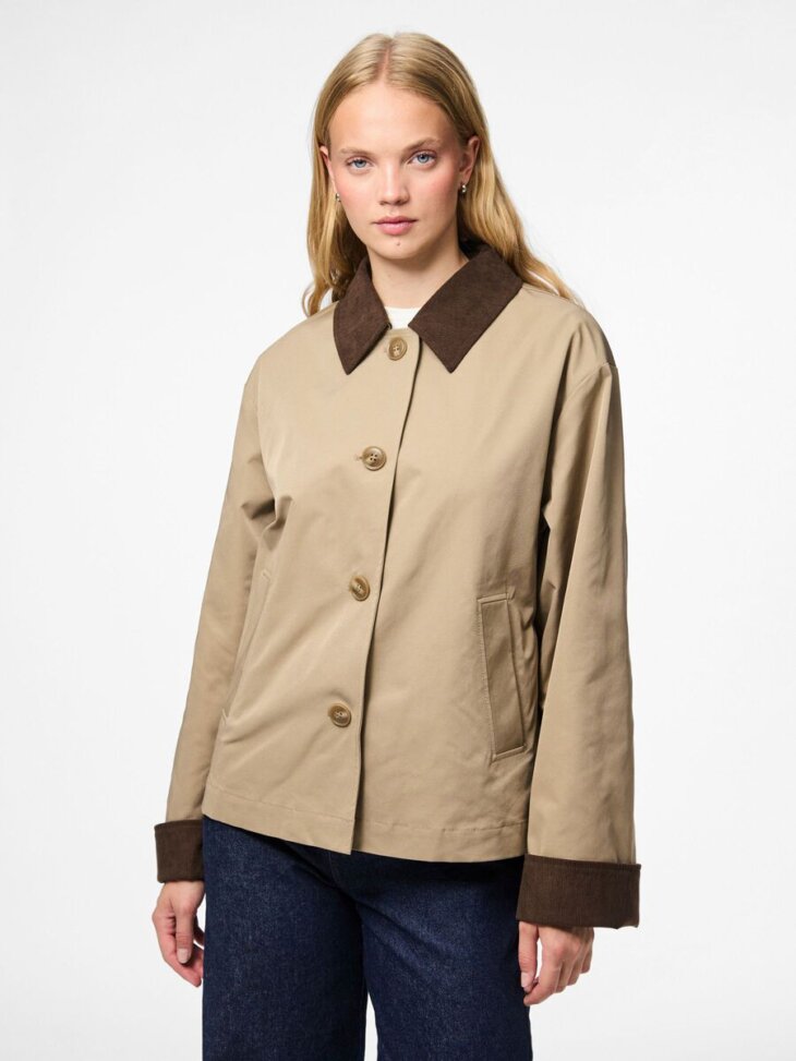 CHAQUETA CUELLO PANA