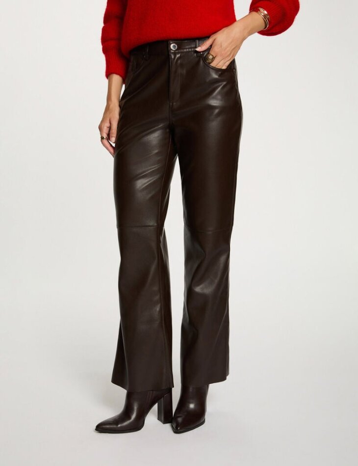 PANTALON BOOTCUT DE CUERO SINTETICO
