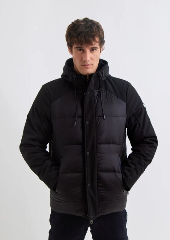 CHAQUETA TECNICA ULTRALIGERA