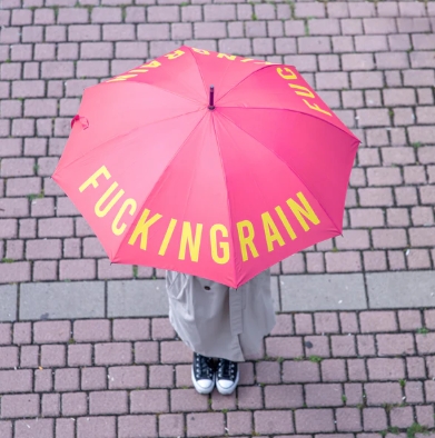 PARAGUAS FUCKING RAIN