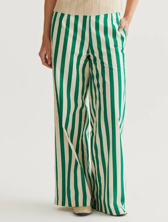 PANTALON CON ESTAMPADO BAMBOO GREEN