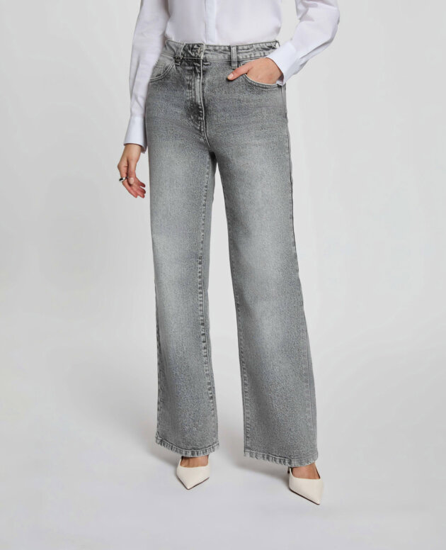 VAQUEROS ANCHOS DE TIRO ALTO