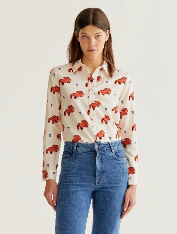 CAMISA CON ESTAMPADO TOCHI