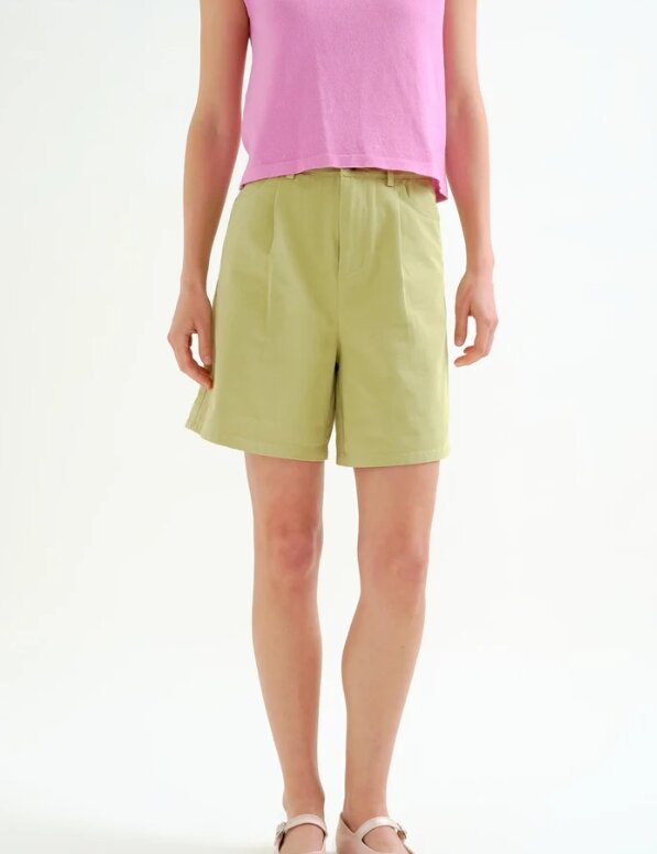 SHORTS VERDES