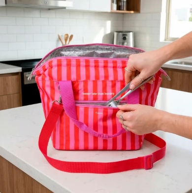 BOLSA TERMICA PORTA ALIMENTOS BETTER LATE THAN UGLY