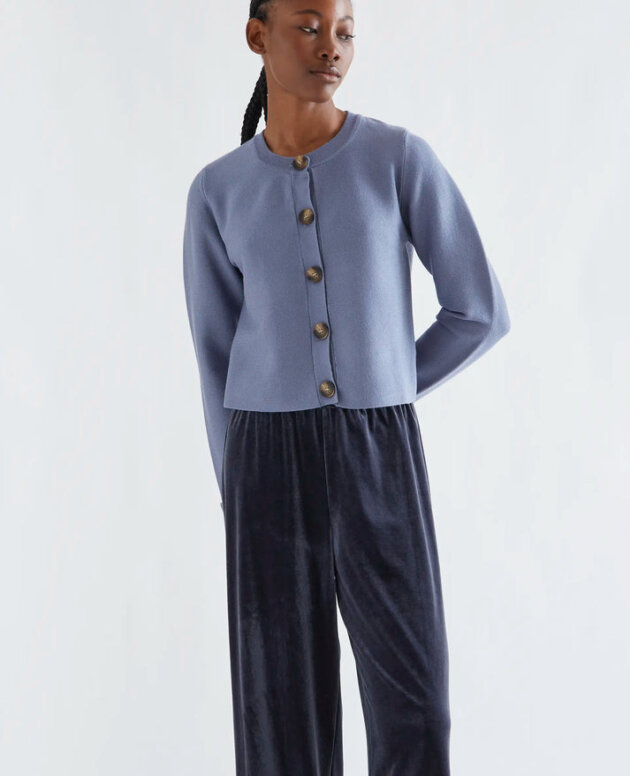 CARDIGAN BASICO AZUL CLARO