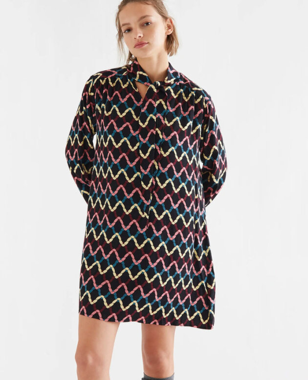 VESTIDO CORTO SKEIN