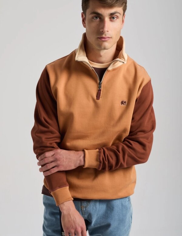 Color Block Quarter Zip Sweatshirt Cashew