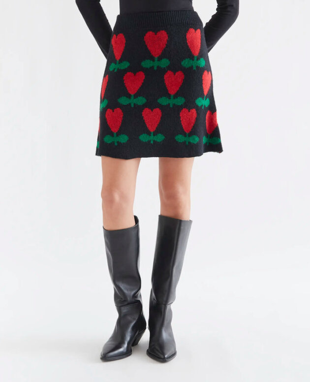 FALDA CORTA CON ESTAMPADO CICLAMEN
